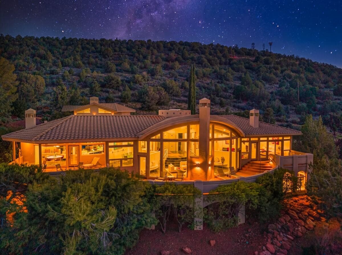Expansive Glass to see the Epic Red Rock Views